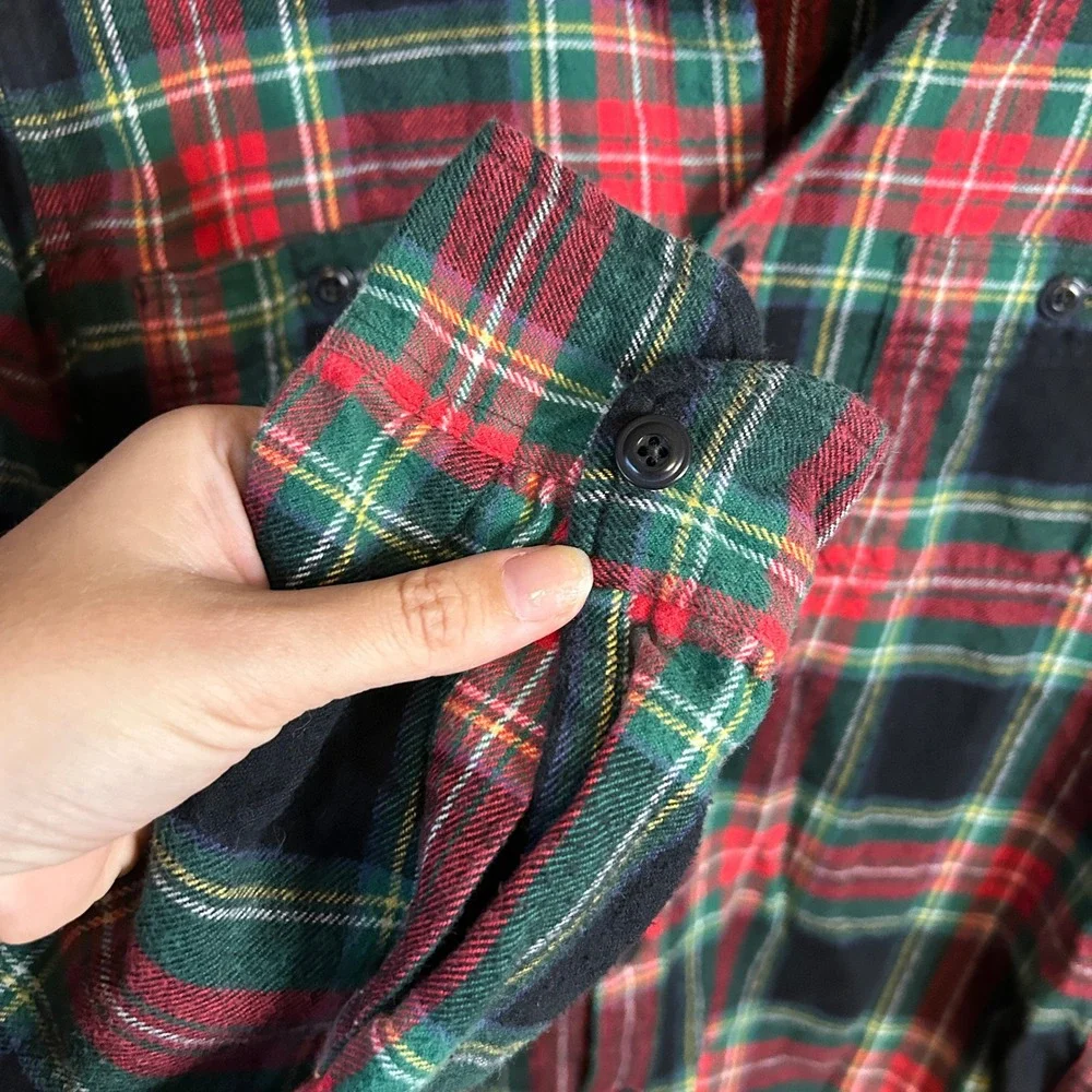 J.‎ Crew Classic Double Brushed Midnight Flannel Shirt Red Green Plaid Size M